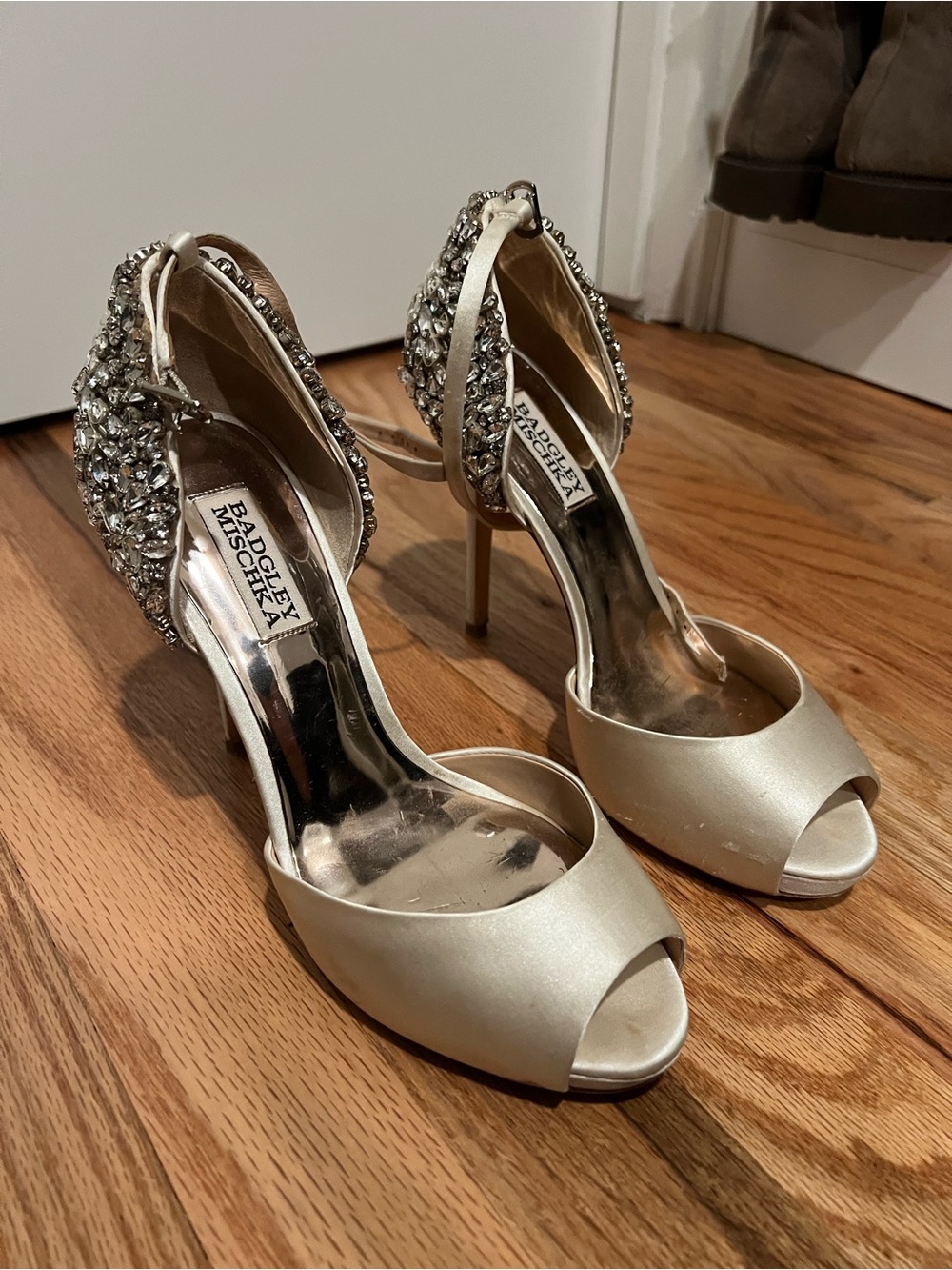 Badgley Mischka heels